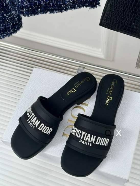 Picture of Dior Slippers _SKUDiorsz35-40JX05012981